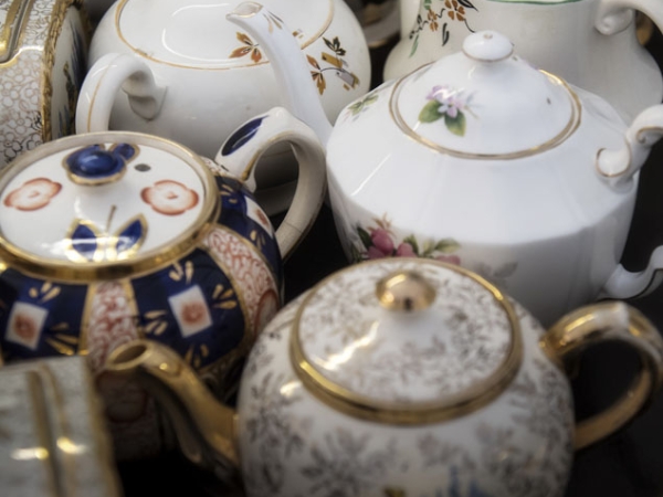 vintage tea pots, cheshire wedding photographer