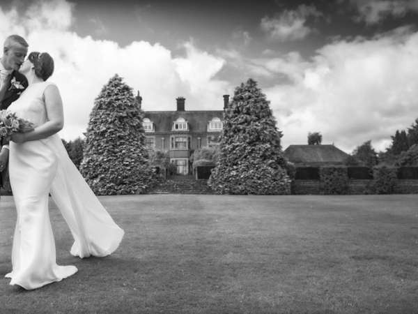 bride and groom, black and white, warwickshire wedding photographer, dunchurch park weddings