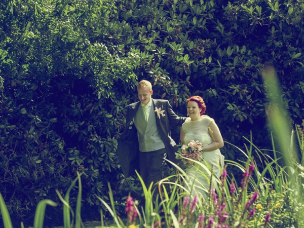 bride and groom, fields, warwickshire wedding photographer, dunchurch park weddings