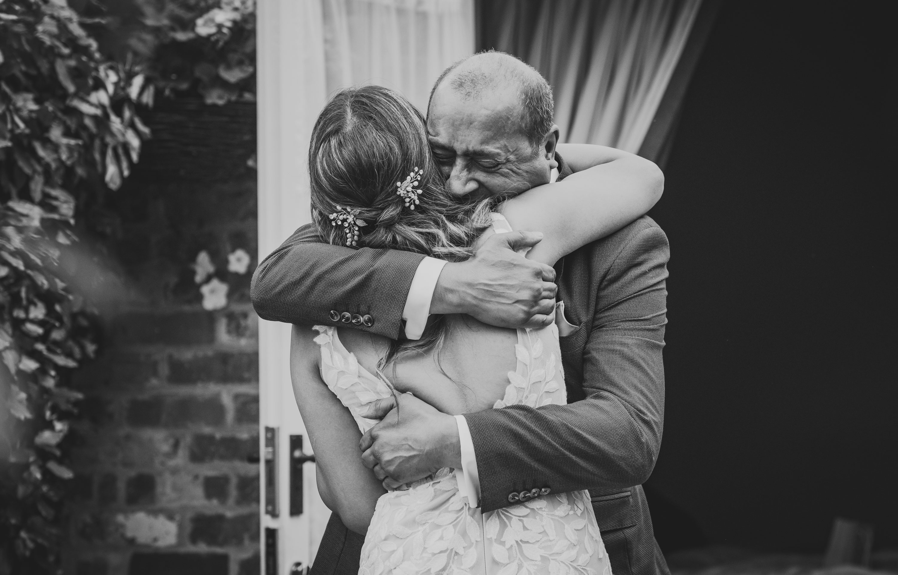 Professional, Creative Wedding Photographer - Jon Thorne Wedding Photography