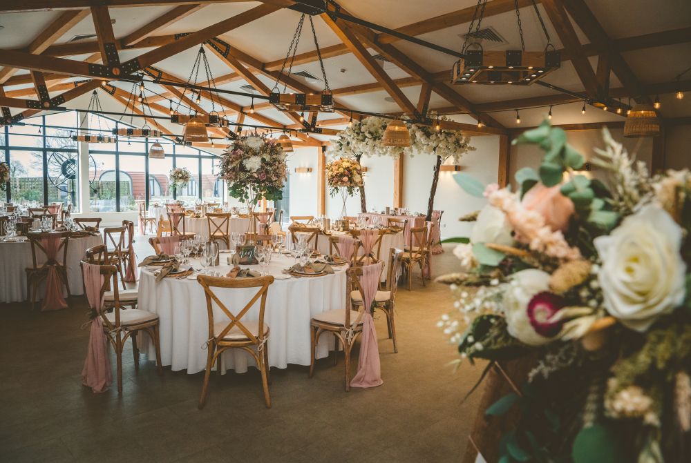 Hanbury Barns Jon Thorne wedding photography