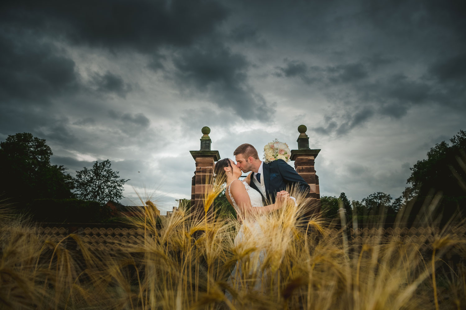 staffordshire wedding photographer, hoar cross hall weddings