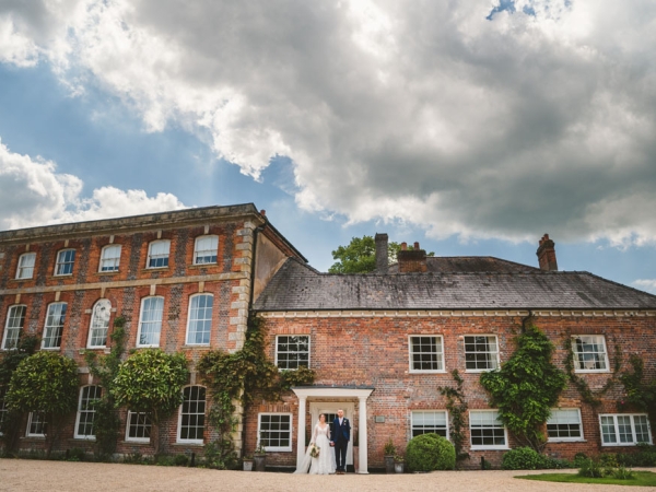 Wiltshire wedding photographer, syrencot weddings