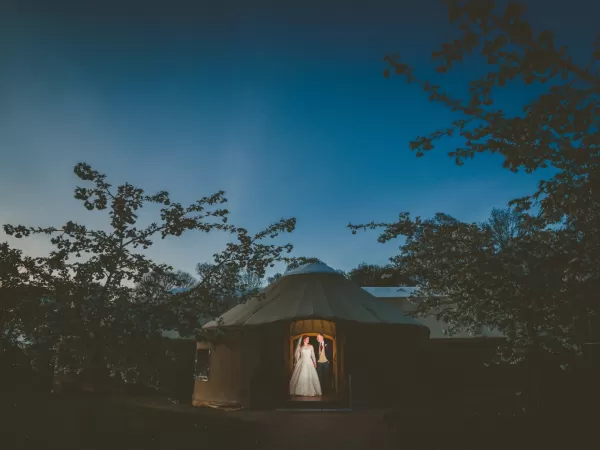 staffordshire wedding photographer, Thorpe gardens weddings