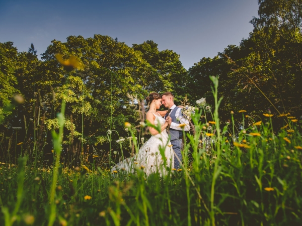 West Midlands wedding photographer, hingleys cottage weddings