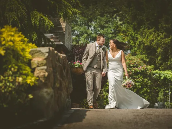Bride & Groom at The Moat House Acton Trussell