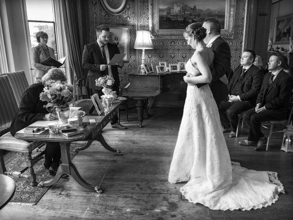 black and white bride and groom vows, staffordshire wedding photographer, heath house weddings