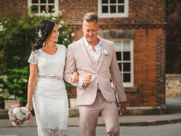 Derbyshire wedding photographer, Amalfi white weddings