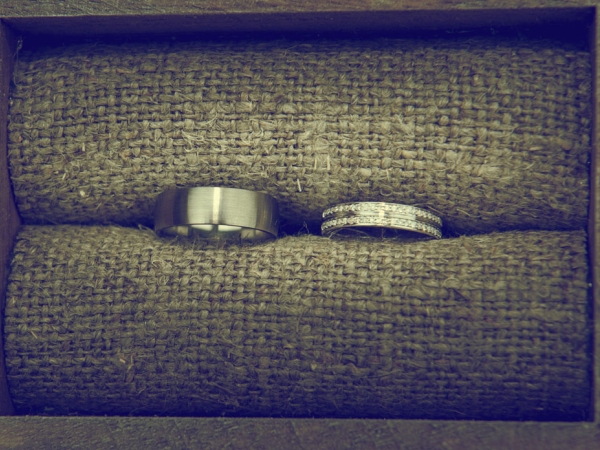matching wedding rings, staffordshire wedding photographer, alrewas hayes weddings
