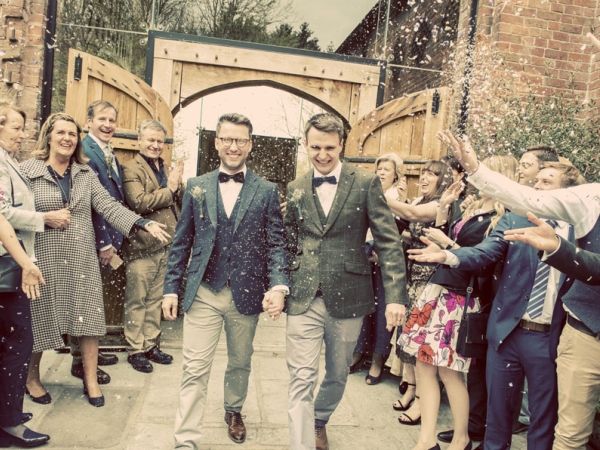 warwickshire wedding photographer, shustoke barn