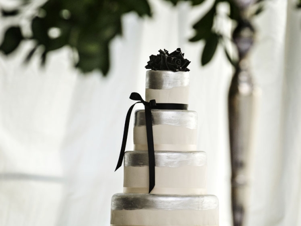 wedding cake, wedding photographer in wales