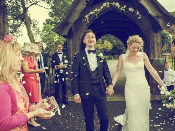 bride and groom confetti, cheshire wedding photographer, all saints church thelwall