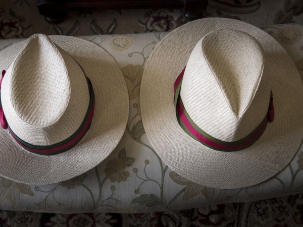 grooms hats, staffordshire wedding photographer, heath house weddings