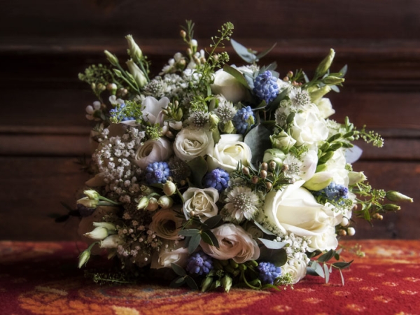 white rose bouquet, warwickshire wedding photographer, Ansty Hall