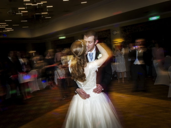 bride and groom first dance, warwickshire wedding photographer, Ansty Hall