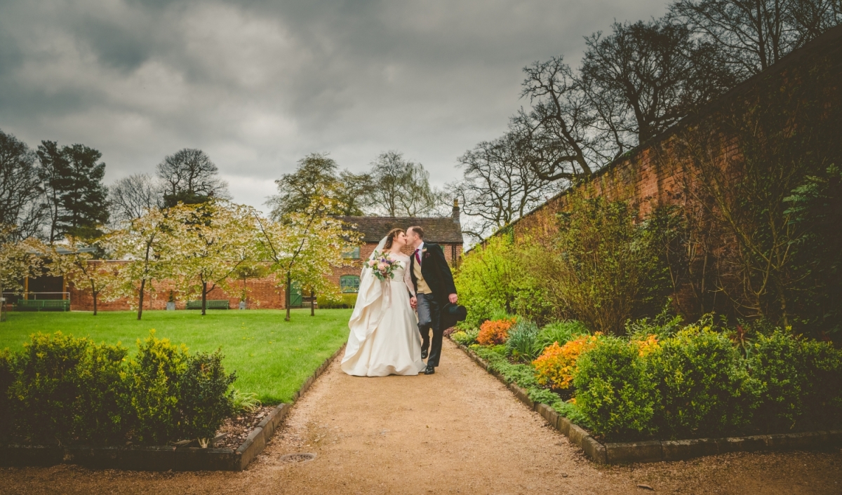 Staffordshire wedding photogtapher