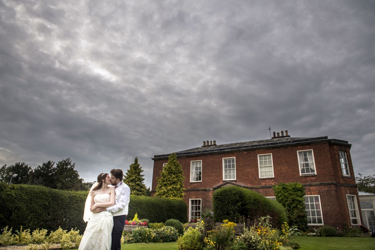 staffordshire wedding photographer, dovecliff hall staffordshire wedding photographer, dovecliff hall