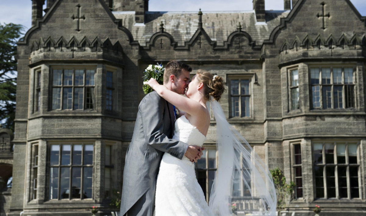 Thorne Wedding Photography Testimonial Image