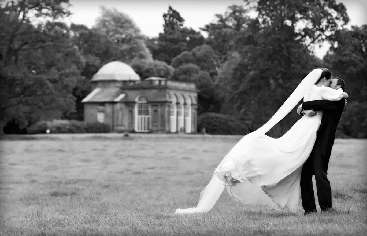 Jon Thorne Wedding Photography at Weston Park